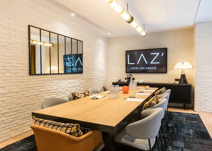 Laz' Urbain Hotell