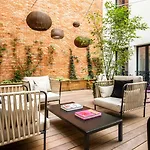 Laz' Urbain 4*