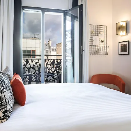 Laz' Urbain Hotel Paryż