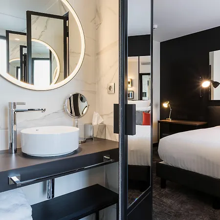 Laz' Urbain 4* Paris