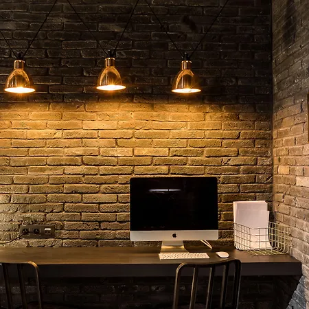 Laz' Urbain Szálloda