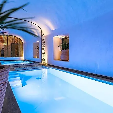 Laz' Urbain Hotel