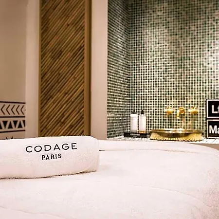 Laz' Urbain 4* Paris