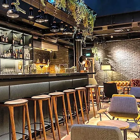 Hotel Laz' Urbain 4*