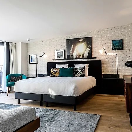 Hotel Laz' Urbain 4*