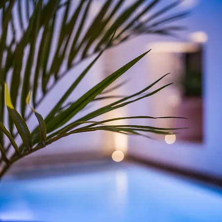 Hotell Laz' Urbain 4*