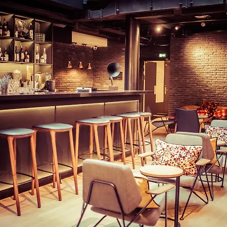 Laz' Urbain Hotel Paris