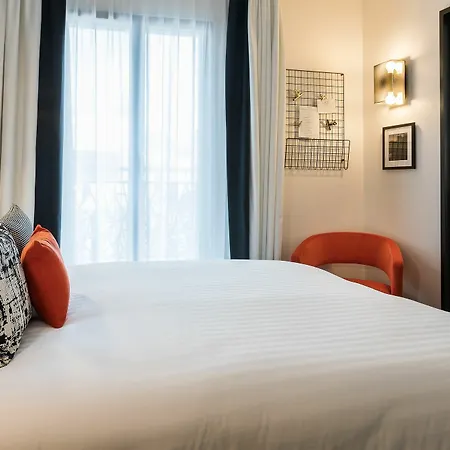 Hotel Laz' Urbain