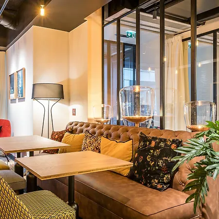 Laz' Urbain 4* Paris