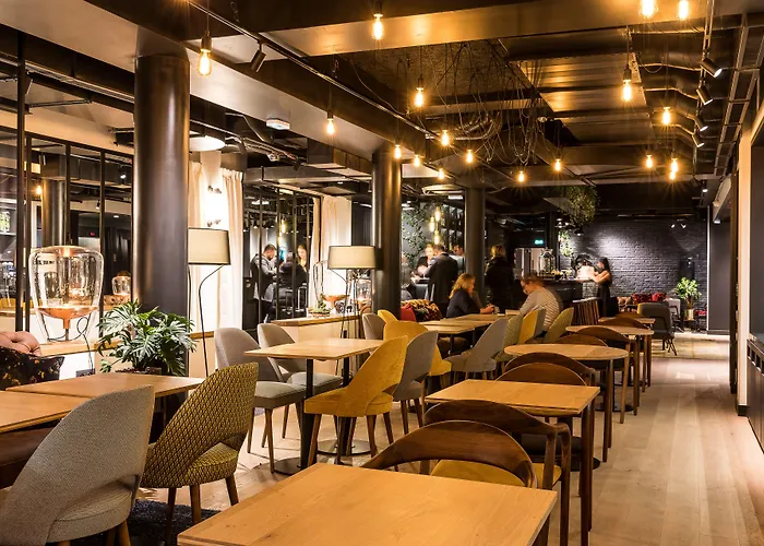 Laz' Urbain 4* Paris