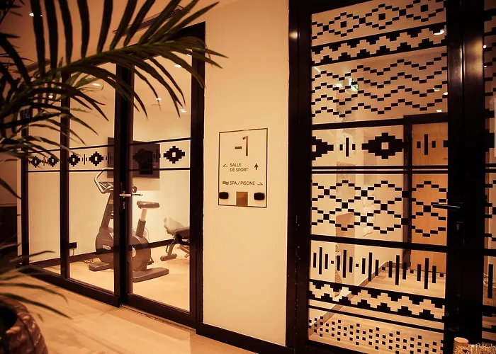 Laz' Urbain 4* Paris