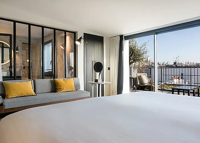 Laz' Urbain 4* Paris