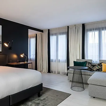 Отель Laz' Urbain 4*