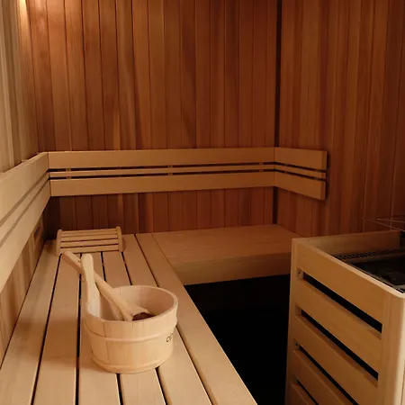 Hotel Laz' Urbain 4*